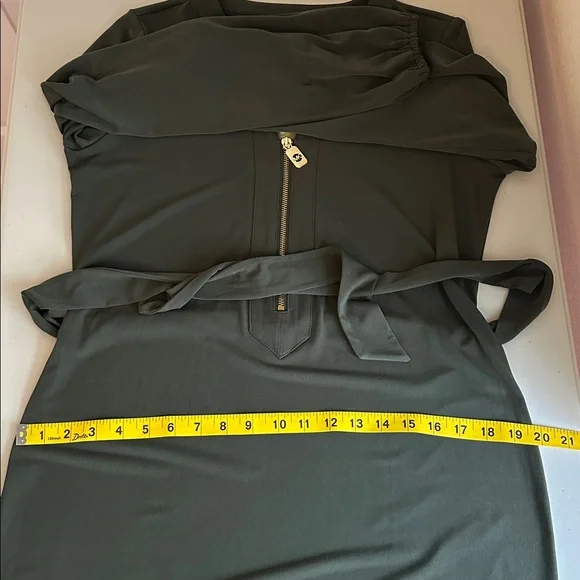 NWT Michael Kors Dark Green Long Sleeve Dress Size M. - Picture 10 of 16